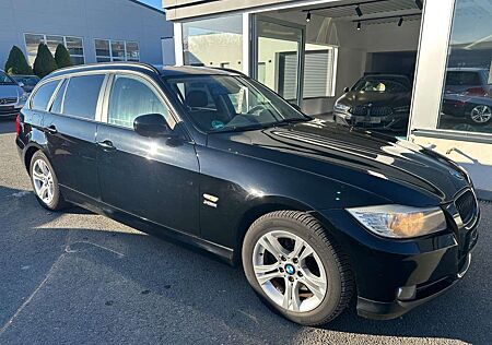 BMW 320 d Touring X-Drive, Scheckheft