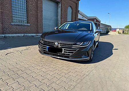 VW Arteon Volkswagen 2.0 TSI Elegance