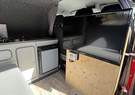 VW T5 Transporter Volkswagen 1.9 TDI Camper - Autark