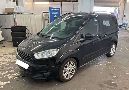 Ford Tourneo Courier Titanium