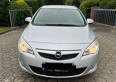 Opel Astra 1.4 ecoFLEX Selection