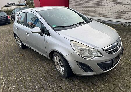 Opel Corsa Satellite