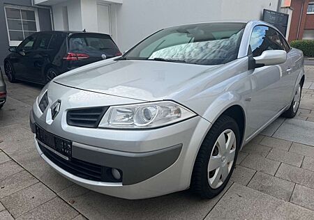 Renault Megane II Coupe / Cabrio Dynamique Automatik