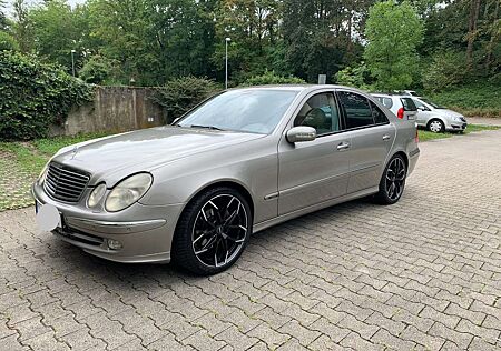 Mercedes-Benz E 320 4Matic Automatik Avantgarde