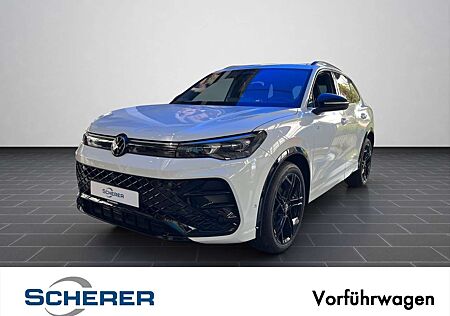 VW Tiguan Volkswagen R-Line 1,5 l eTSI DSG AHK IQ-Light 20Zoll