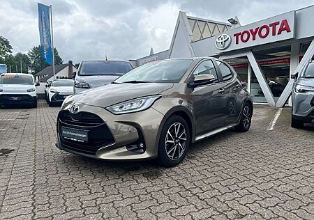 Toyota Yaris Hybrid Team D Comfort- & Safetypaket