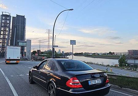 Mercedes-Benz E 220 CDI Automatik Elegance