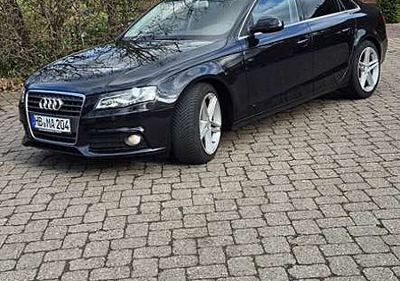 Audi A4 Avant 2.0 TDI DPF quattro S line Sportpaket (plus)