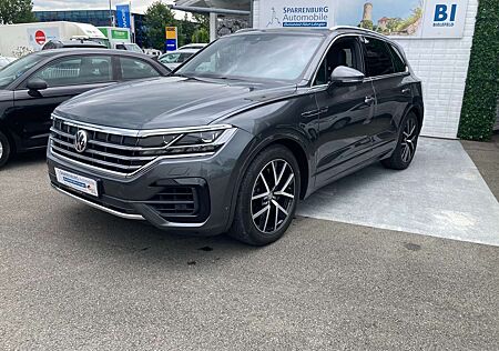 VW Touareg Volkswagen R-Line 4Motion| Panorama| AHK| Winter-Paket