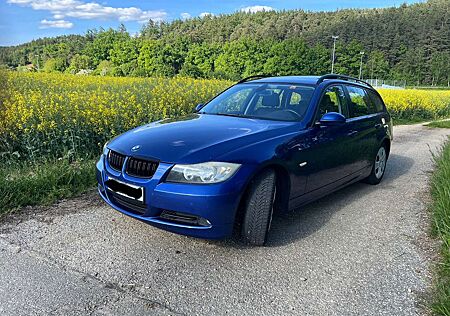 BMW 320i 320 Touring PANORAMA/SITZHEIZUNG