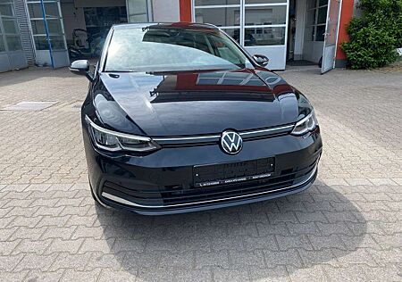 VW Golf Volkswagen VIII Lim. Move Automatik AHK LED Navi