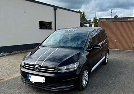 VW Touran Volkswagen 1.6 TDI SCR (BlueMotion Technology) DSG Comfortlin