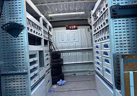 Peugeot Boxer 335 L2H2 Komfort HDi 130. 81000 KM