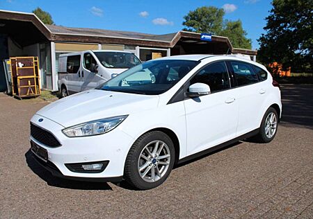 Ford Focus 1.0 Lim. Business Kamera Navi PDC