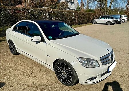 Mercedes-Benz C 200 CGI BlueEFFICIENCY Avantgarde