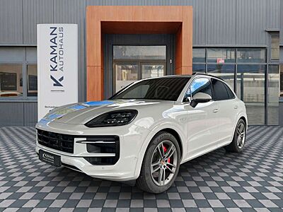 Porsche Cayenne S E-Hyb Sport Design Hinterachs Massage