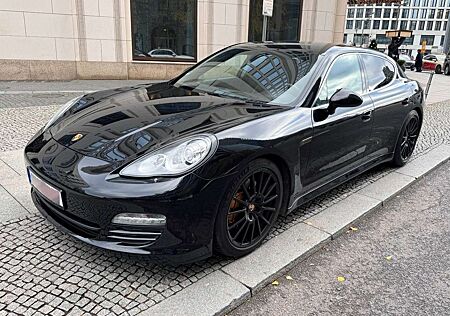 Porsche Panamera 4S Sportpaket NP 133T€+ Garantie