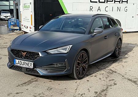 Cupra Leon ST VZ 1.4l e-Hybrid Matrix AHK Winterpaket