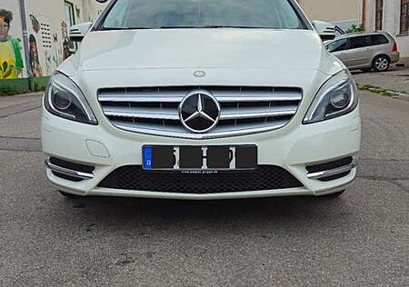 Mercedes-Benz B 180 (246.242)