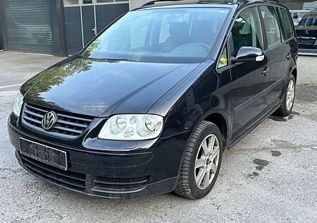 VW Touran Volkswagen 1.6 FSI