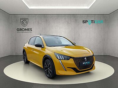 Peugeot 208 e- Elektromotor GT ELEKTRO 136 Panorama Navi  LED
