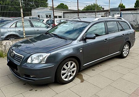 Toyota Avensis Kombi 2.2 D-CAT Executive