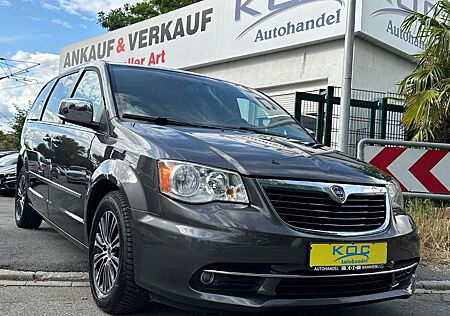 Lancia Voyager Silver / 1. Hand