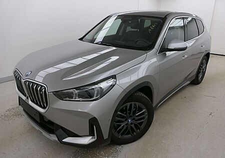 BMW iX1 30 xDrive xLine KZU ACC HiFI AHK RFK Ad. LED
