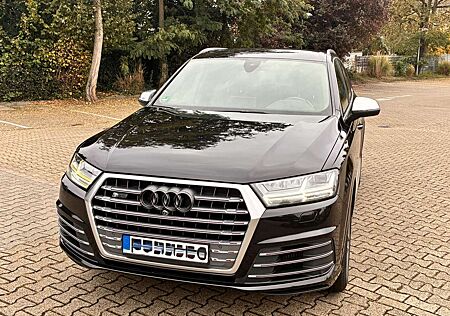 Audi SQ7 7 Sitze AHK MediaSystem Top Zustand