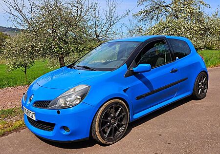 Renault Clio 2.0 16V Sport