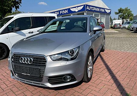 Audi A1 ambition orig.14000km+Scheckheft,Zustand Neuwertig