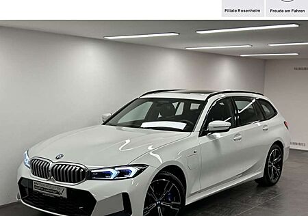 BMW 330 e xDrive Touring M Sportpaket Pano AHK Harman/Kard