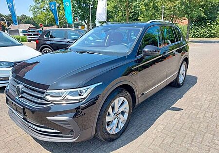 VW Tiguan Volkswagen 2,0 TDI Active *DSG*AHK*MatrixLED*Kamera