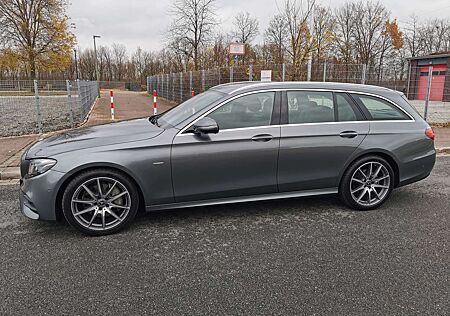 Mercedes-Benz E 220 d T 9G-TRONIC Sportstyle Edition AMG Styling
