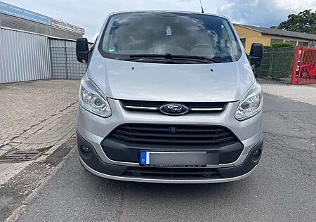 Ford Transit Custom 270 L1 Trend im guten Zustand