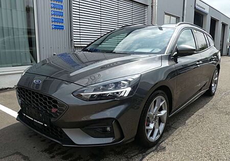 Ford Focus Turnier 2.3 EcoBoost S&S ST