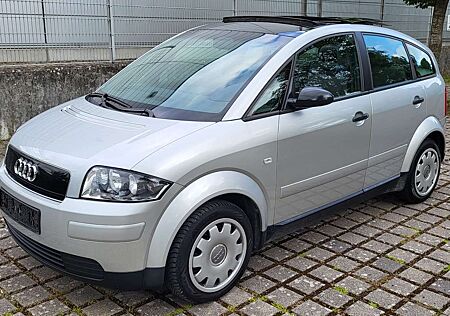 Audi A2 1.4 *Open-Sky-System (vollverglaste Dachfläche*