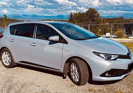 Toyota Auris 1.8 Hybrid Life