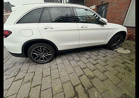 Mercedes-Benz GLC 300 d 4Matic (253.919)