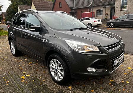 Ford Kuga Titanium KAMERA/PDC/T.LEDER/TÜV