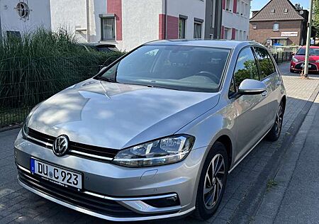 VW Golf Volkswagen 1.5 TSI ACT Join