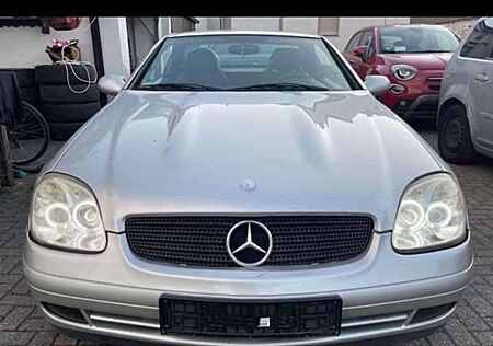 Mercedes-Benz CLK 200 Cabrio Avantgarde