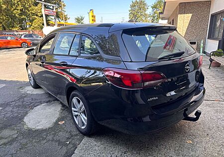 Opel Astra K Sports Tourer-1 Hand-LED-AHK-46tkm-107kw