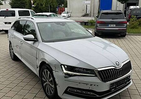 Skoda Superb Combi 1.5 TSI *TOP-Ausstattung* STYLE