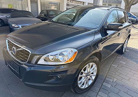 Volvo XC 60 XC60 2.4d AWD 4x4, AHK , Automatik,1.Hand