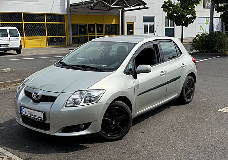 Toyota Auris 5-Türer 1.4 VVT-i Sol