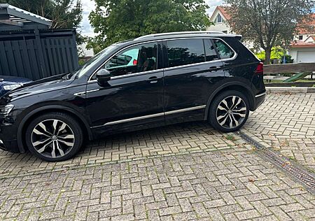 VW Tiguan Volkswagen +2.0+TSI+4Motion+(BlueMotion+Technology)+DSG