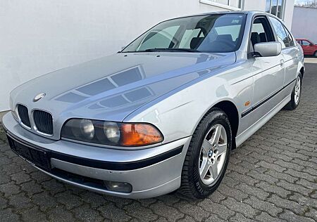 BMW 523iA 523 5er E39 Automatik/Klima/LM/TÜV 04-28