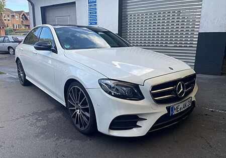 Mercedes-Benz E 220 D AMG Line Autom. AMG Line