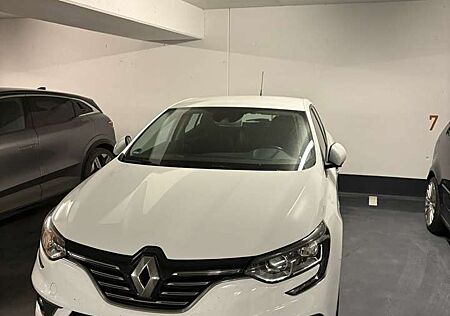 Renault Megane ENERGY TCe 130 INTENS